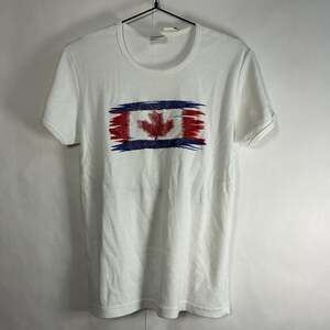 Cityscape Vintage White T-Shirt with Glitter Canadian Flag Graphic Print Size L
